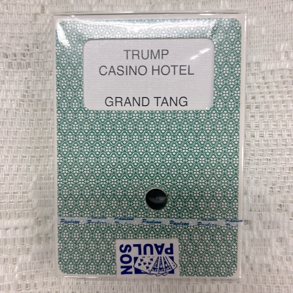 COMMEMORATIVE HISTORY Trump‎ Casino Playing Cards Sealed NWOT
